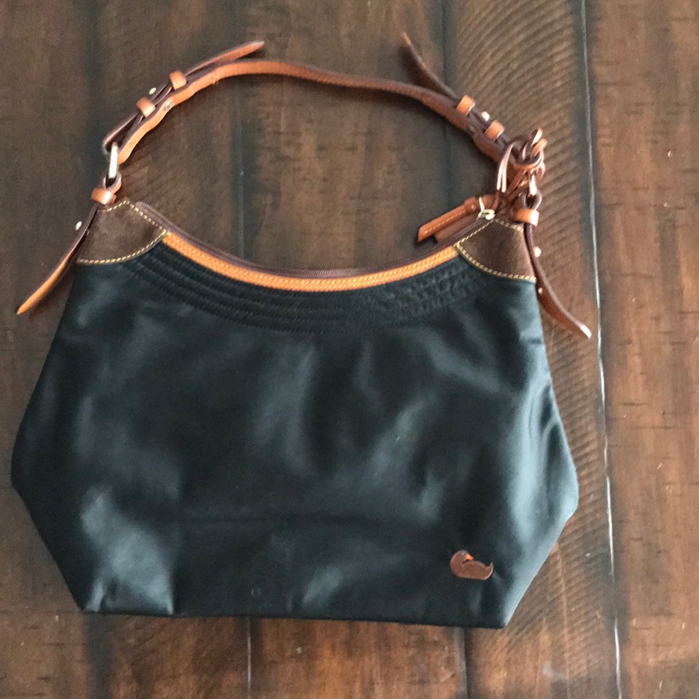 ❌SOLD❌Dooney & Bourke small bag
